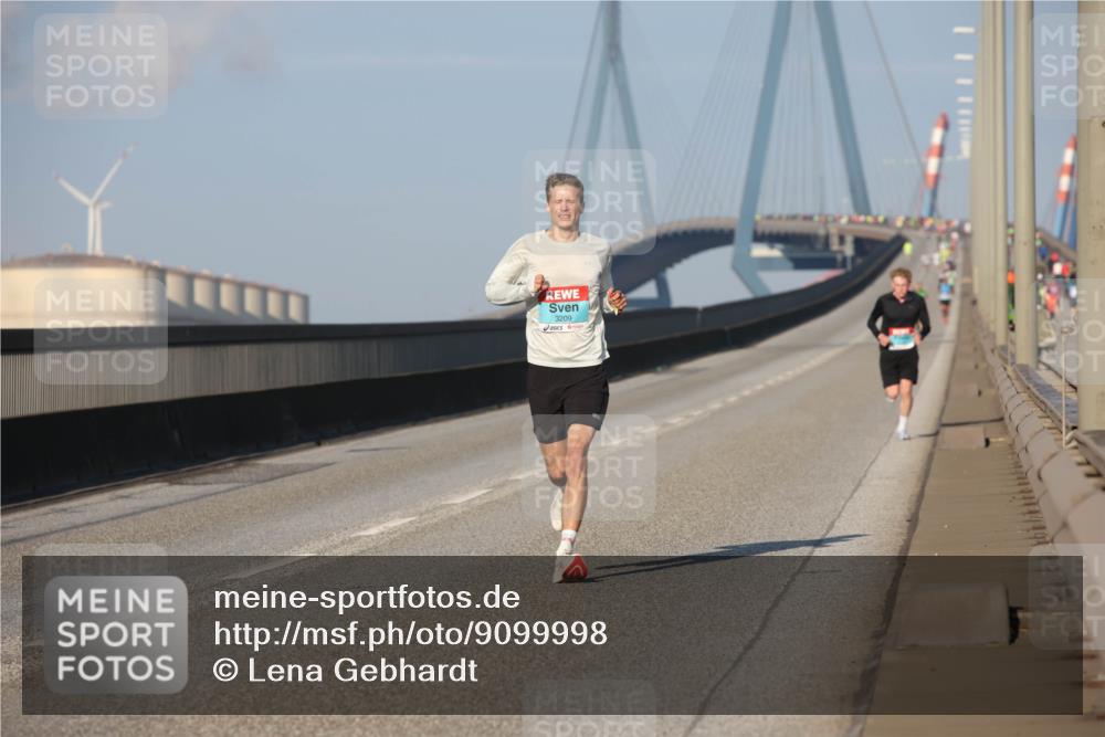 03.10.2025 - Köhlbrandbrückenlauf Lena Gebhardt http://msf.ph/oto/9099998 03.10.2025 09:35:49 Position 2 3209 meine-sportfotos.de