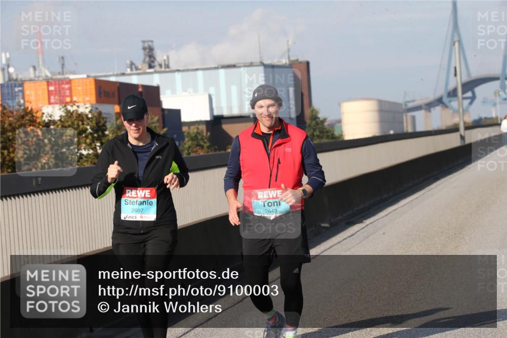 03.10.2025 - Köhlbrandbrückenlauf Jannik Wohlers http://msf.ph/oto/9100003 03.10.2025 10:27:56 Position 3 2607, 2643 meine-sportfotos.de