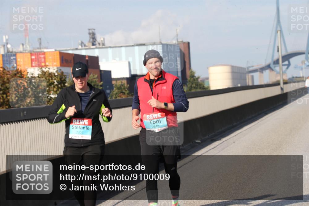 03.10.2025 - Köhlbrandbrückenlauf Jannik Wohlers http://msf.ph/oto/9100009 03.10.2025 10:27:56 Position 3 2607, 2643 meine-sportfotos.de
