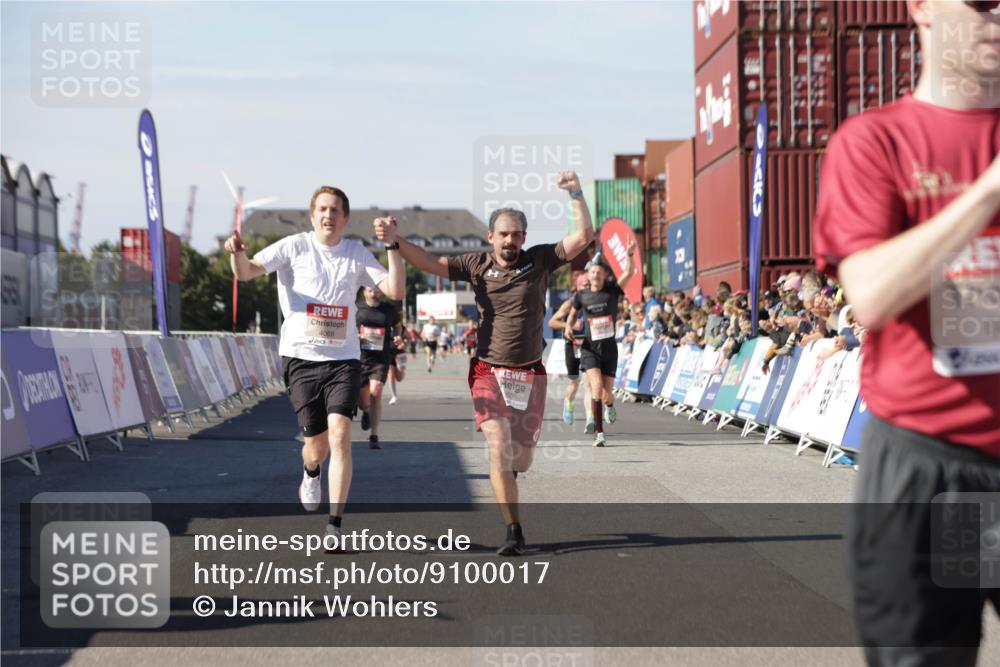 03.10.2025 - Köhlbrandbrückenlauf Jannik Wohlers http://msf.ph/oto/9100017 03.10.2025 12:56:58 Ziel 4042, 4068, 4086, 4115, 4491, 5846, 5962, 6016, 6417 meine-sportfotos.de