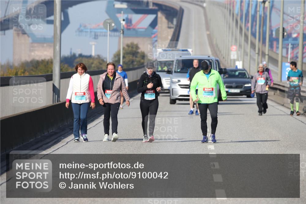 03.10.2025 - Köhlbrandbrückenlauf Jannik Wohlers http://msf.ph/oto/9100042 03.10.2025 10:28:22 Position 3 1241, 2908 meine-sportfotos.de