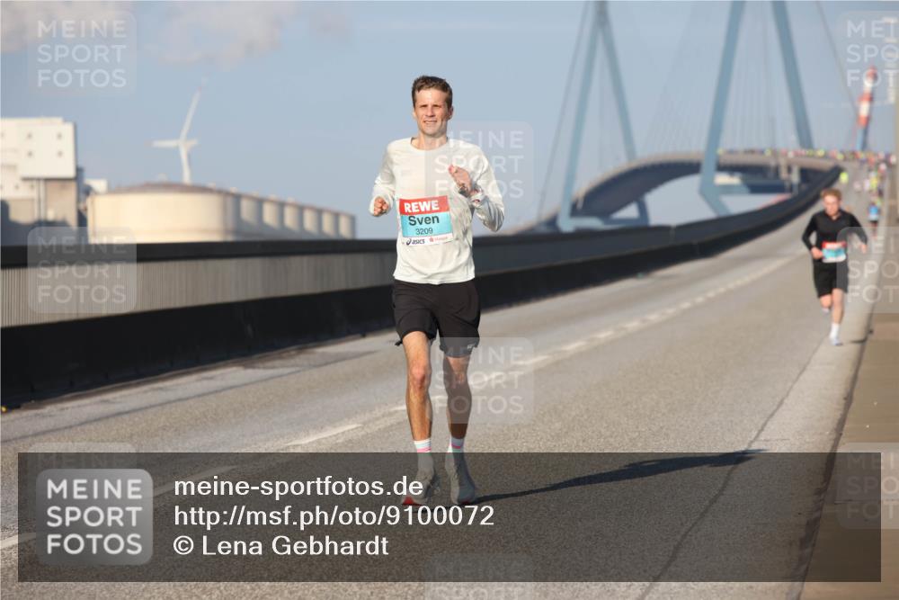 03.10.2025 - Köhlbrandbrückenlauf Lena Gebhardt http://msf.ph/oto/9100072 03.10.2025 09:35:51 Position 2 3209 meine-sportfotos.de