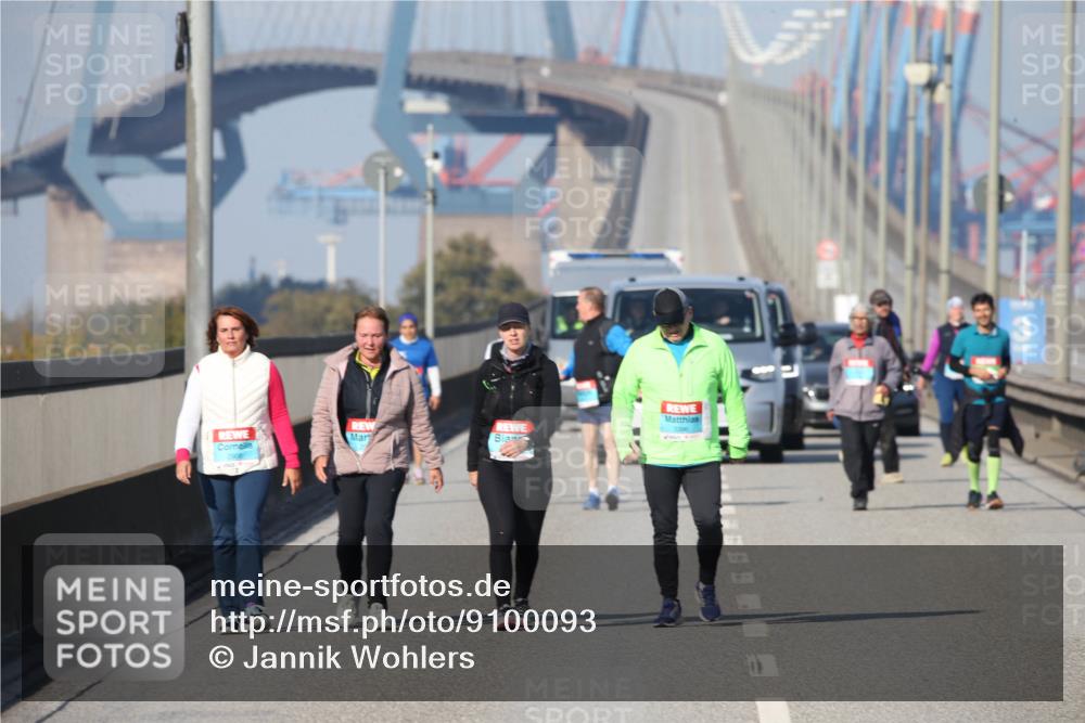 03.10.2025 - Köhlbrandbrückenlauf Jannik Wohlers http://msf.ph/oto/9100093 03.10.2025 10:28:28 Position 3 3 meine-sportfotos.de