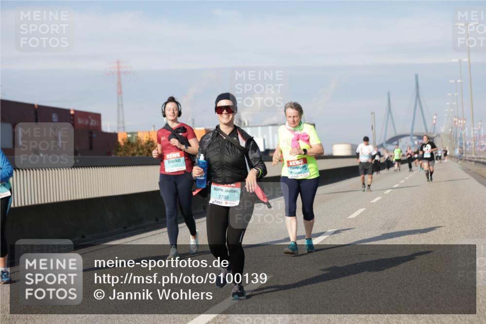 03.10.2025 - Köhlbrandbrückenlauf Jannik Wohlers http://msf.ph/oto/9100139 03.10.2025 10:20:46 Position 3 2795 meine-sportfotos.de