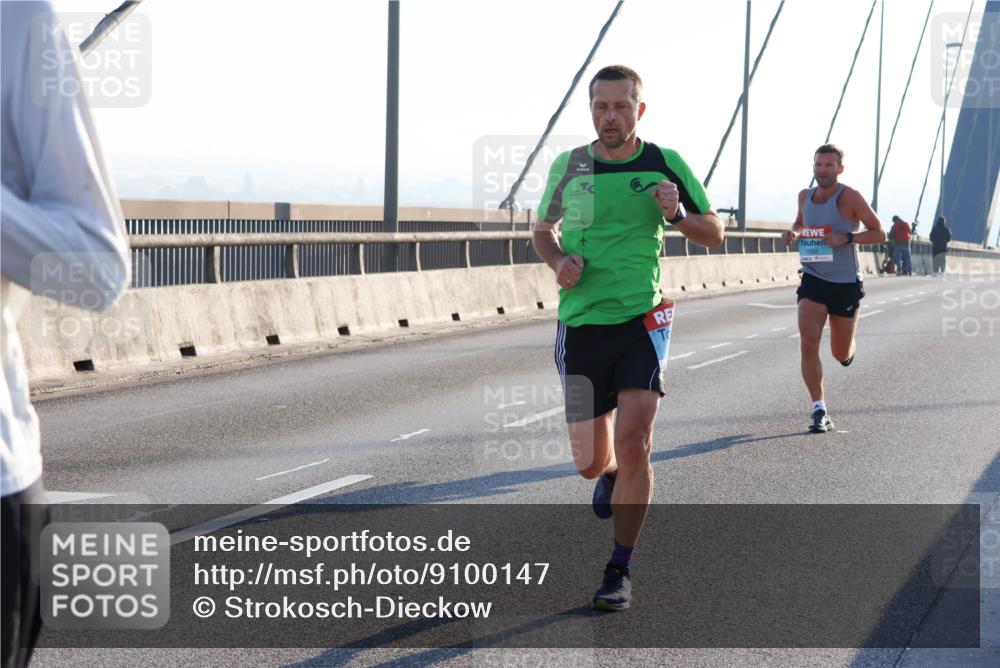 03.10.2025 - Köhlbrandbrückenlauf Strokosch-Dieckow http://msf.ph/oto/9100147 03.10.2025 09:18:17 Position 1 1022 meine-sportfotos.de