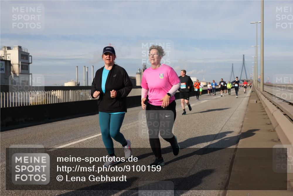 03.10.2025 - Köhlbrandbrückenlauf Lena Gebhardt http://msf.ph/oto/9100159 03.10.2025 10:11:00 Position 2  meine-sportfotos.de