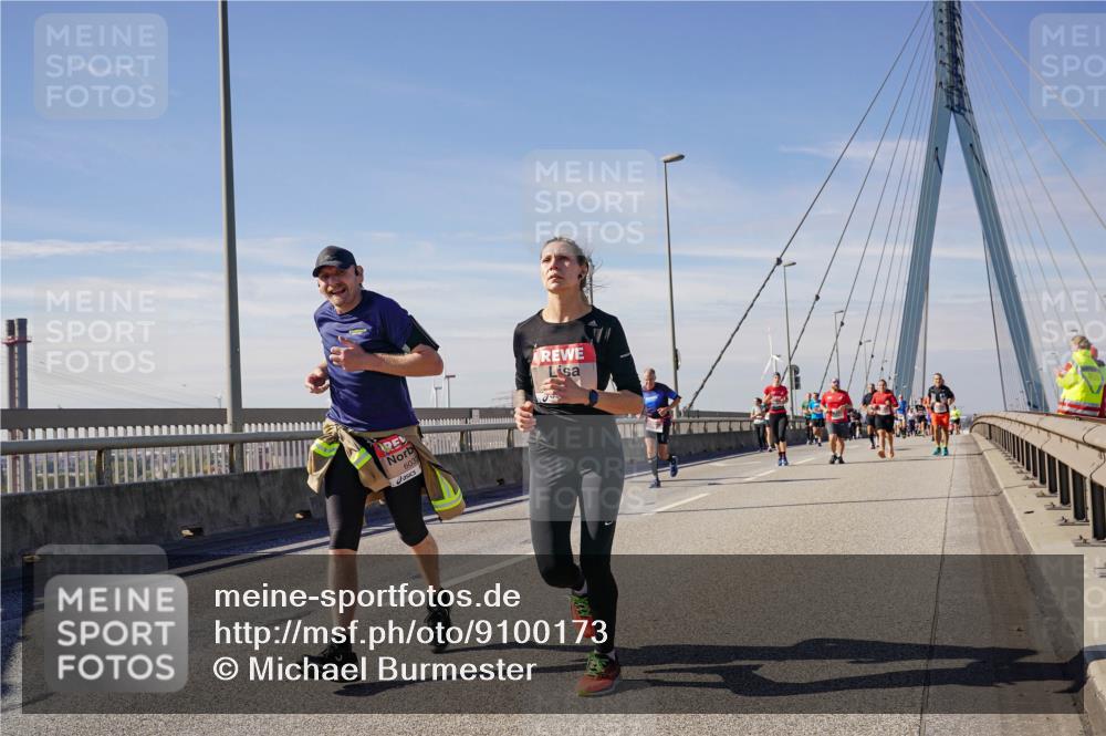 03.10.2025 - Köhlbrandbrückenlauf Michael Burmester http://msf.ph/oto/9100173 03.10.2025 12:46:01 Position 2 603 meine-sportfotos.de
