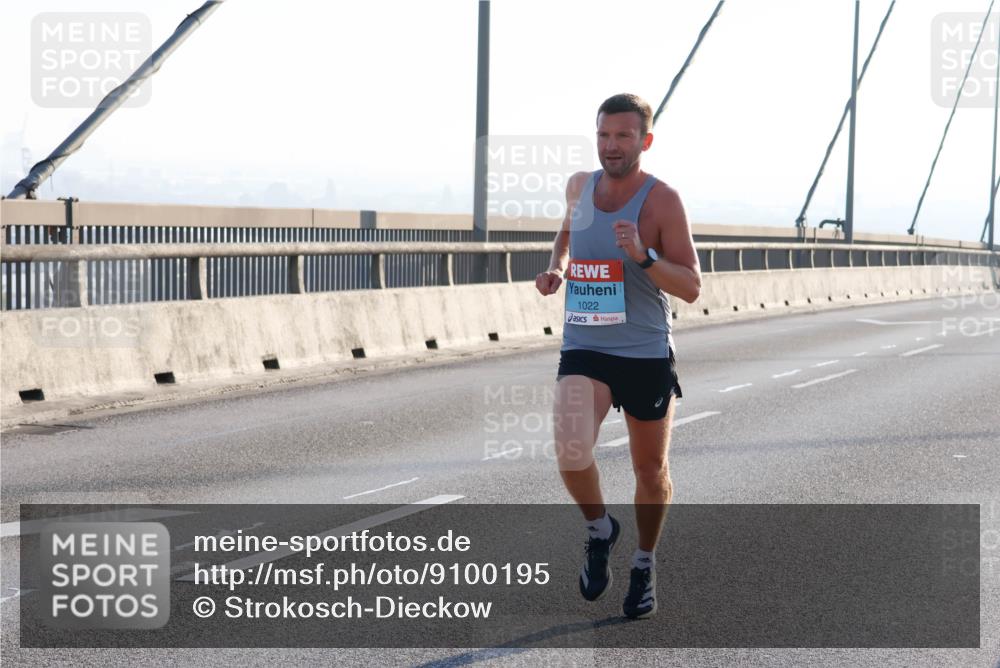 03.10.2025 - Köhlbrandbrückenlauf Strokosch-Dieckow http://msf.ph/oto/9100195 03.10.2025 09:18:18 Position 1 1022 meine-sportfotos.de