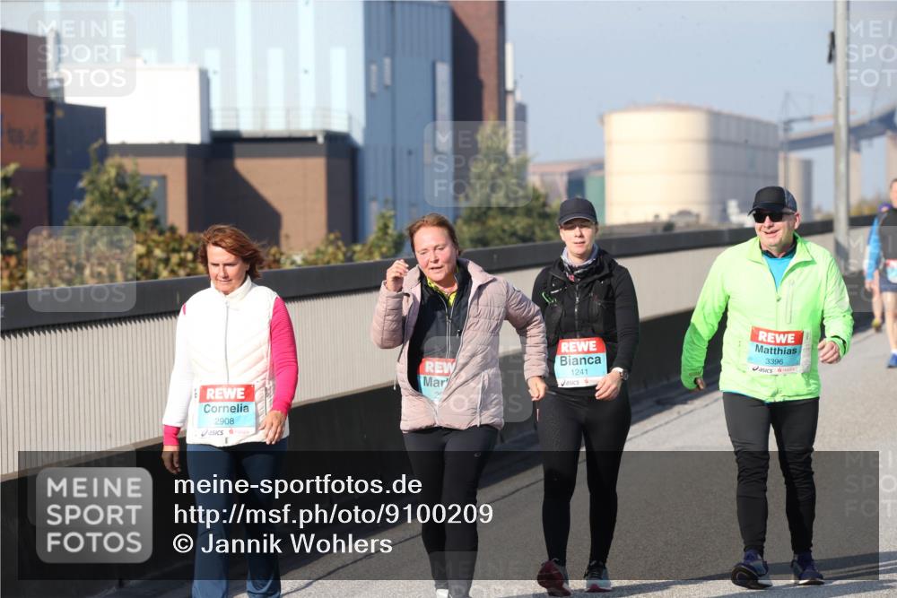 03.10.2025 - Köhlbrandbrückenlauf Jannik Wohlers http://msf.ph/oto/9100209 03.10.2025 10:28:46 Position 3 2908, 1241, 3396, 29 meine-sportfotos.de