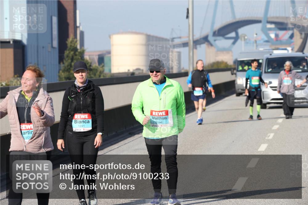 03.10.2025 - Köhlbrandbrückenlauf Jannik Wohlers http://msf.ph/oto/9100233 03.10.2025 10:28:47 Position 3 2909, 1241, 8396 meine-sportfotos.de