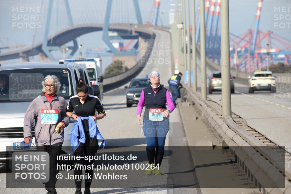 03.10.2025 - Köhlbrandbrückenlauf Jannik Wohlers http://msf.ph/oto/9100264 03.10.2025 10:29:12 Position 3 3774, 3575, 3, 3 meine-sportfotos.de