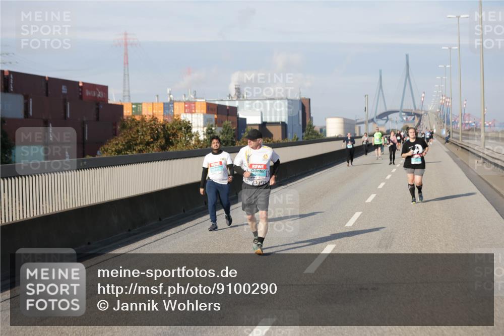 03.10.2025 - Köhlbrandbrückenlauf Jannik Wohlers http://msf.ph/oto/9100290 03.10.2025 10:20:54 Position 3  meine-sportfotos.de