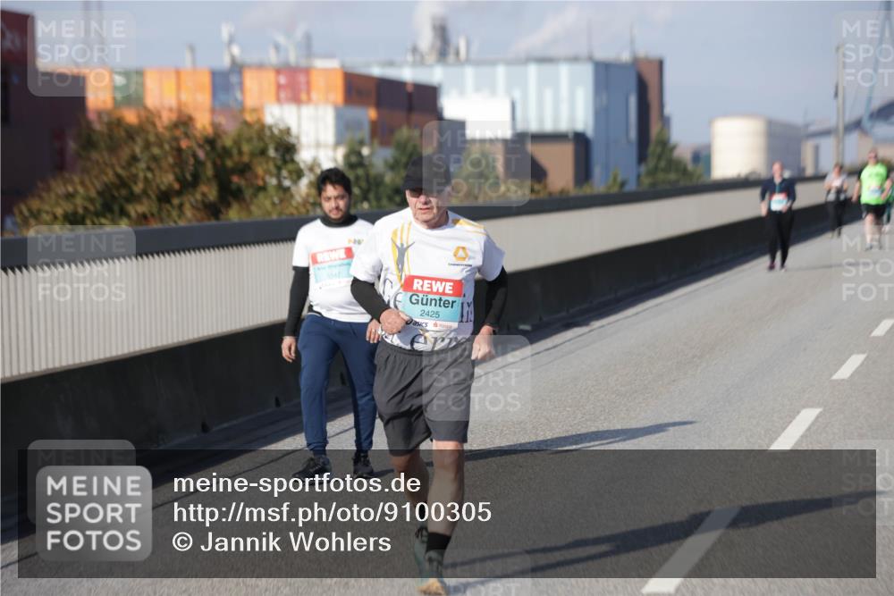 03.10.2025 - Köhlbrandbrückenlauf Jannik Wohlers http://msf.ph/oto/9100305 03.10.2025 10:20:55 Position 3 2425 meine-sportfotos.de