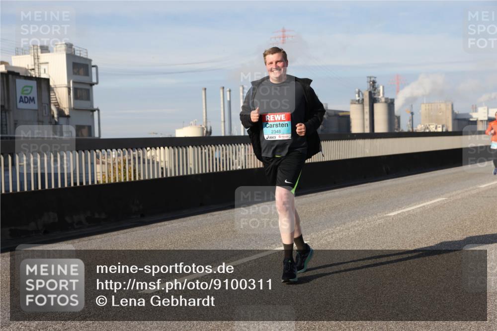 03.10.2025 - Köhlbrandbrückenlauf Lena Gebhardt http://msf.ph/oto/9100311 03.10.2025 10:11:02 Position 2 2348 meine-sportfotos.de