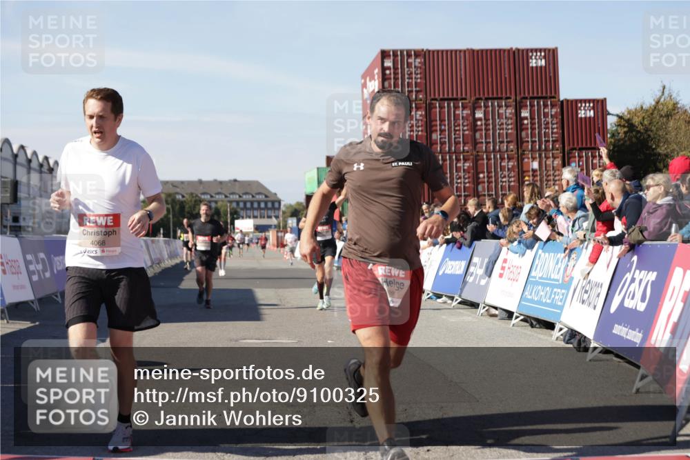 03.10.2025 - Köhlbrandbrückenlauf Jannik Wohlers http://msf.ph/oto/9100325 03.10.2025 12:57:00 Ziel 4042, 4068, 4086, 4115, 4491, 5846, 6016, 6417 meine-sportfotos.de