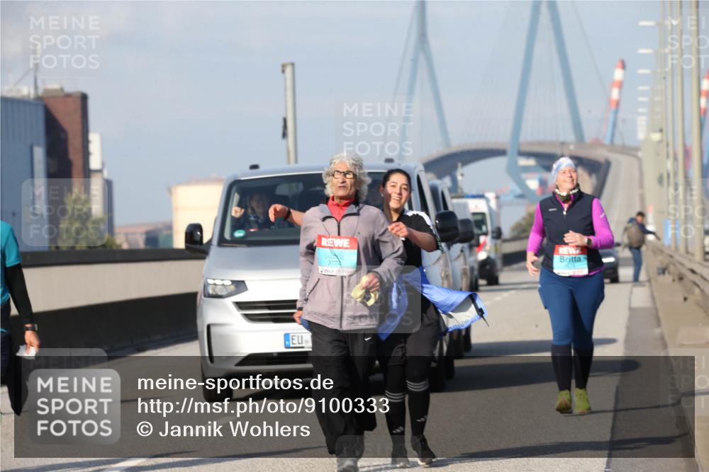 03.10.2025 - Köhlbrandbrückenlauf Jannik Wohlers http://msf.ph/oto/9100333 03.10.2025 10:29:15 Position 3  meine-sportfotos.de