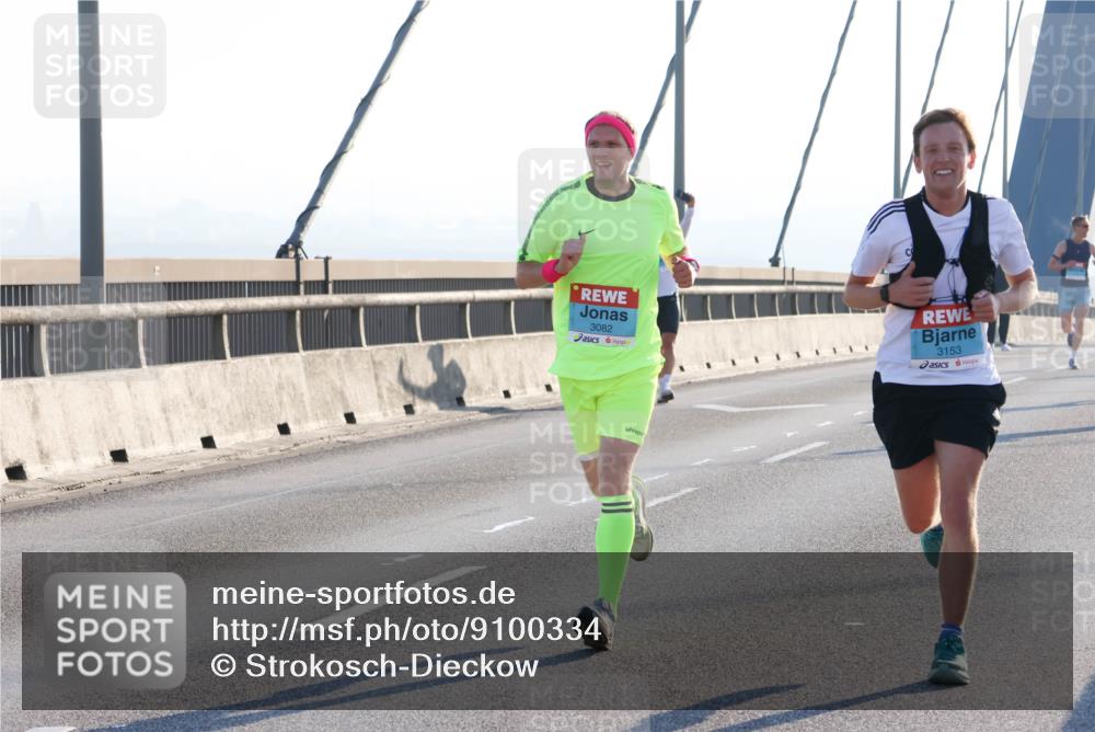 03.10.2025 - Köhlbrandbrückenlauf Strokosch-Dieckow http://msf.ph/oto/9100334 03.10.2025 09:18:40 Position 1 3082, 3153 meine-sportfotos.de