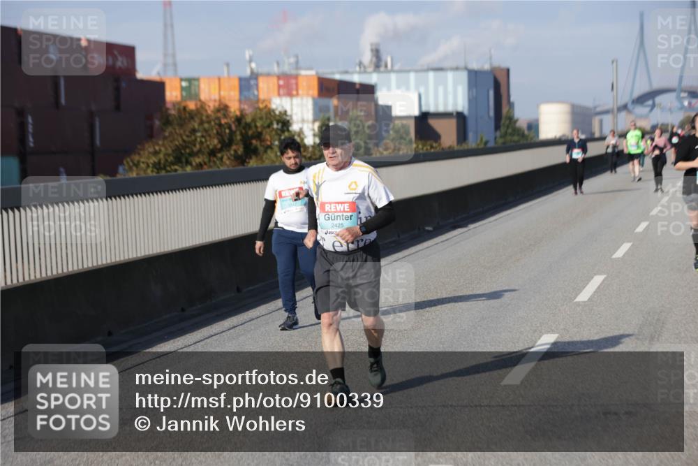 03.10.2025 - Köhlbrandbrückenlauf Jannik Wohlers http://msf.ph/oto/9100339 03.10.2025 10:20:55 Position 3 2425 meine-sportfotos.de