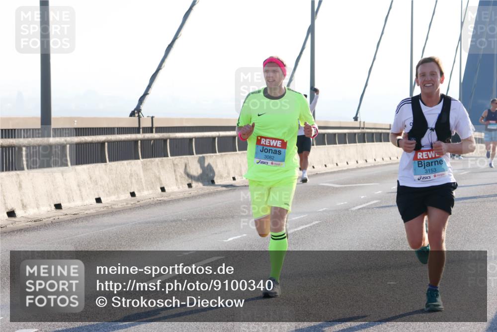 03.10.2025 - Köhlbrandbrückenlauf Strokosch-Dieckow http://msf.ph/oto/9100340 03.10.2025 09:18:40 Position 1 3082, 3153 meine-sportfotos.de