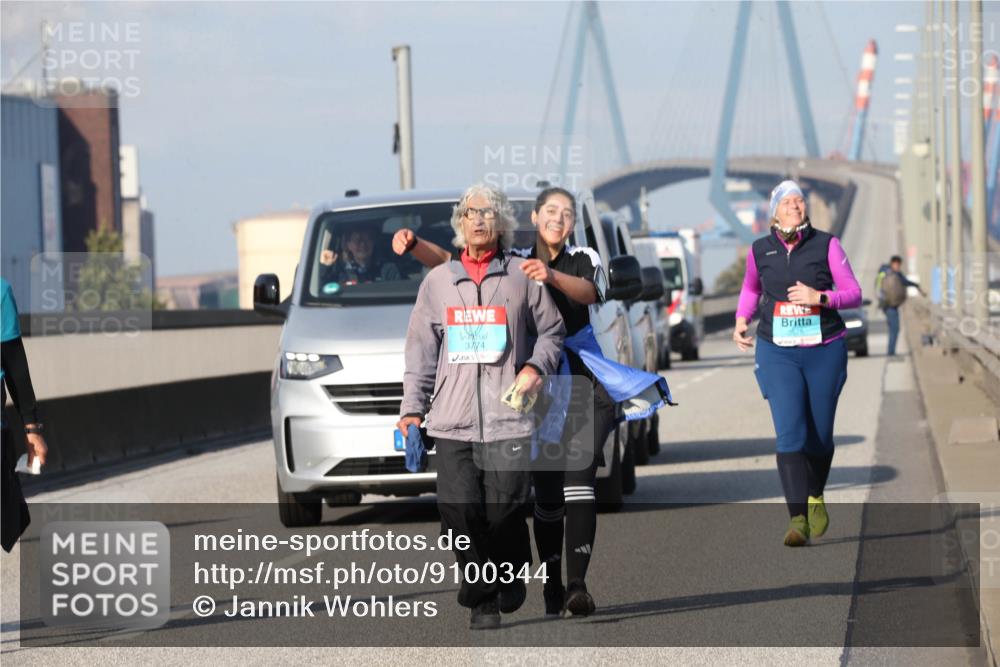 03.10.2025 - Köhlbrandbrückenlauf Jannik Wohlers http://msf.ph/oto/9100344 03.10.2025 10:29:15 Position 3 3774, 3576 meine-sportfotos.de
