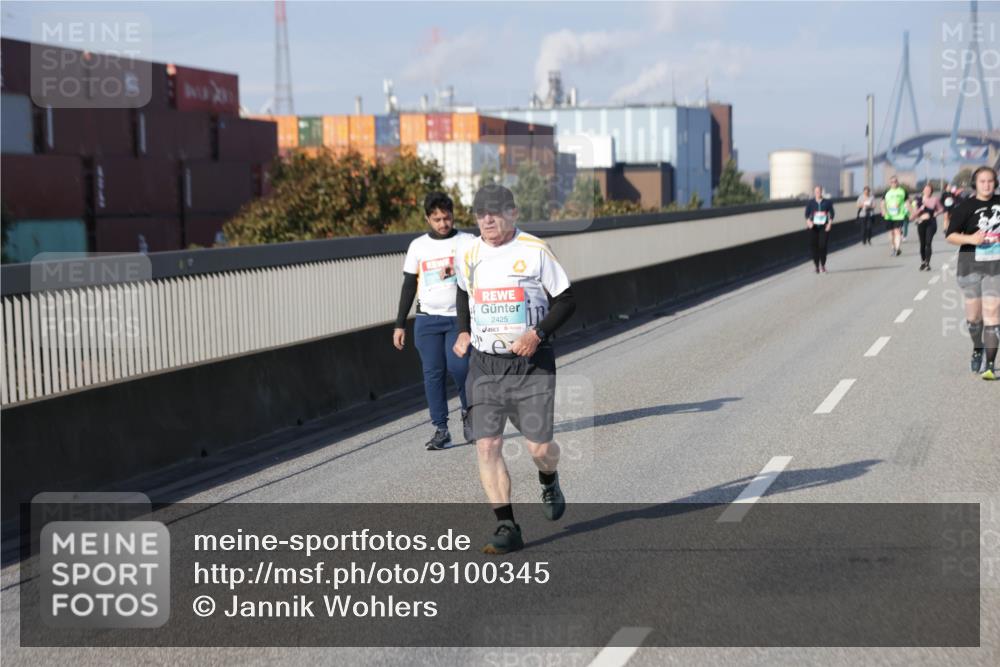 03.10.2025 - Köhlbrandbrückenlauf Jannik Wohlers http://msf.ph/oto/9100345 03.10.2025 10:20:55 Position 3 2425 meine-sportfotos.de