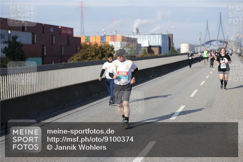03.10.2025 - Köhlbrandbrückenlauf Jannik Wohlers http://msf.ph/oto/9100374 03.10.2025 10:20:55 Position 3 2425 meine-sportfotos.de