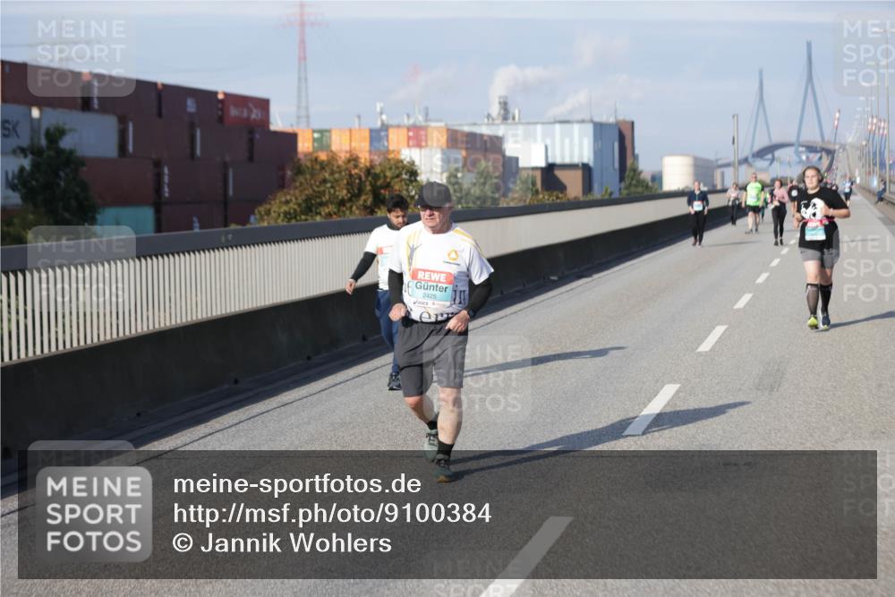03.10.2025 - Köhlbrandbrückenlauf Jannik Wohlers http://msf.ph/oto/9100384 03.10.2025 10:20:56 Position 3 2425 meine-sportfotos.de