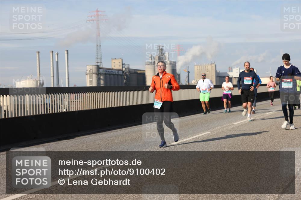 03.10.2025 - Köhlbrandbrückenlauf Lena Gebhardt http://msf.ph/oto/9100402 03.10.2025 10:11:06 Position 2 2211 meine-sportfotos.de