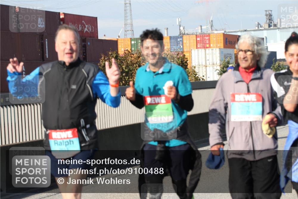 03.10.2025 - Köhlbrandbrückenlauf Jannik Wohlers http://msf.ph/oto/9100488 03.10.2025 10:29:21 Position 3  meine-sportfotos.de