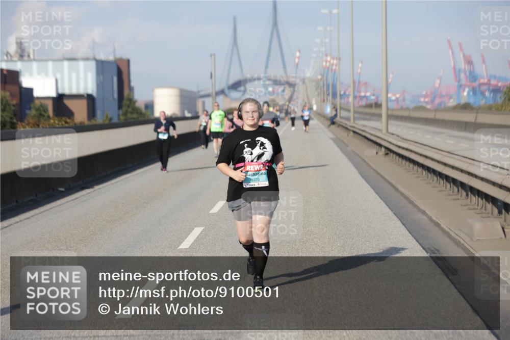 03.10.2025 - Köhlbrandbrückenlauf Jannik Wohlers http://msf.ph/oto/9100501 03.10.2025 10:20:59 Position 3 3370 meine-sportfotos.de
