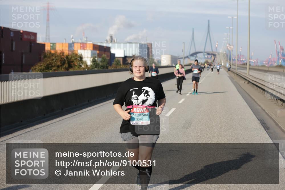 03.10.2025 - Köhlbrandbrückenlauf Jannik Wohlers http://msf.ph/oto/9100531 03.10.2025 10:21:02 Position 3 3370 meine-sportfotos.de