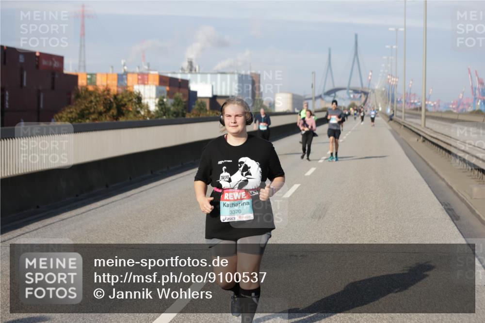 03.10.2025 - Köhlbrandbrückenlauf Jannik Wohlers http://msf.ph/oto/9100537 03.10.2025 10:21:02 Position 3 3370 meine-sportfotos.de