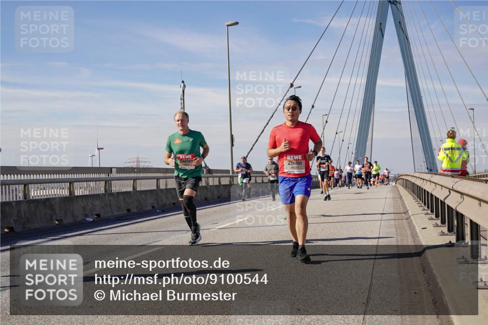 03.10.2025 - Köhlbrandbrückenlauf Michael Burmester http://msf.ph/oto/9100544 03.10.2025 12:46:13 Position 2 4639 meine-sportfotos.de