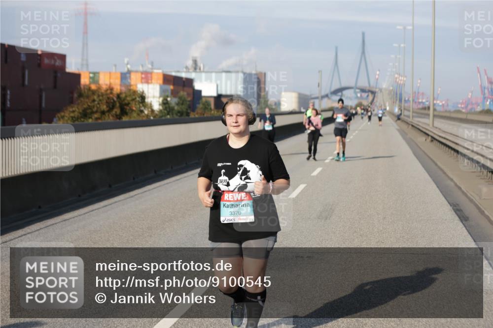 03.10.2025 - Köhlbrandbrückenlauf Jannik Wohlers http://msf.ph/oto/9100545 03.10.2025 10:21:02 Position 3 3370 meine-sportfotos.de
