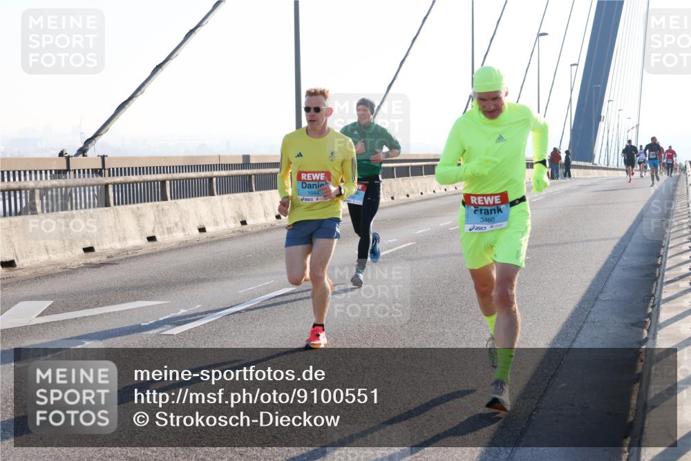 03.10.2025 - Köhlbrandbrückenlauf Strokosch-Dieckow http://msf.ph/oto/9100551 03.10.2025 09:18:56 Position 1 1044, 3460 meine-sportfotos.de