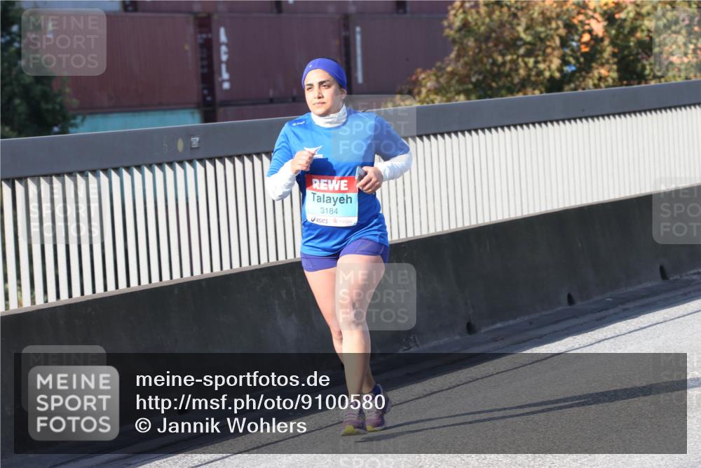 03.10.2025 - Köhlbrandbrückenlauf Jannik Wohlers http://msf.ph/oto/9100580 03.10.2025 10:29:25 Position 3 3184 meine-sportfotos.de