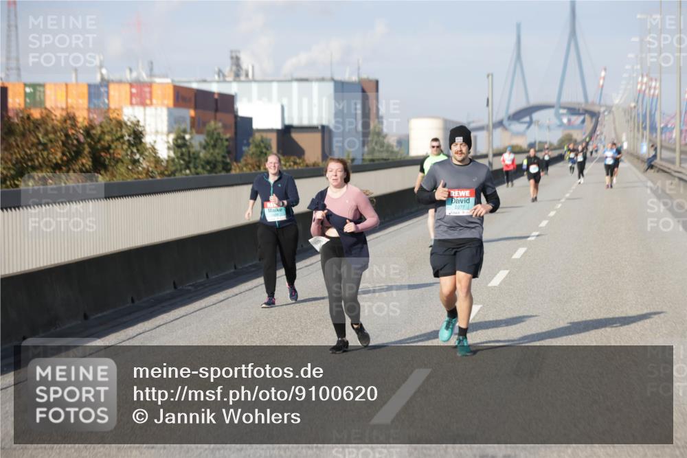 03.10.2025 - Köhlbrandbrückenlauf Jannik Wohlers http://msf.ph/oto/9100620 03.10.2025 10:21:08 Position 3 2277 meine-sportfotos.de