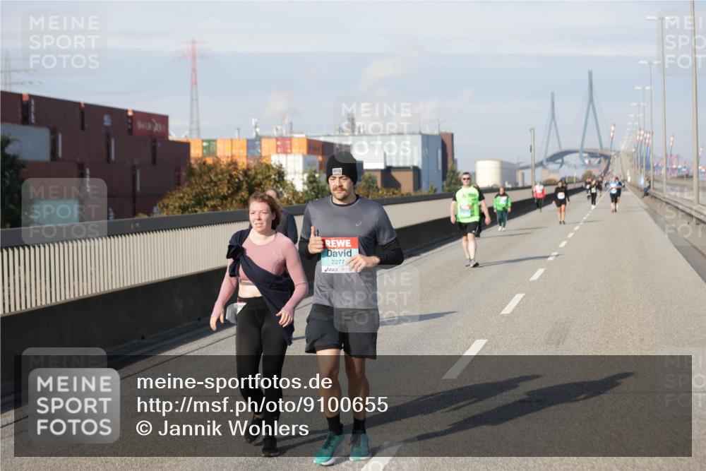 03.10.2025 - Köhlbrandbrückenlauf Jannik Wohlers http://msf.ph/oto/9100655 03.10.2025 10:21:11 Position 3 2277 meine-sportfotos.de