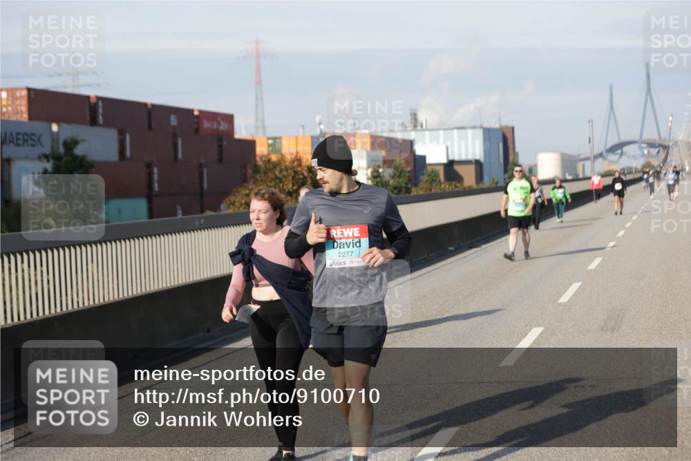 03.10.2025 - Köhlbrandbrückenlauf Jannik Wohlers http://msf.ph/oto/9100710 03.10.2025 10:21:12 Position 3 2277 meine-sportfotos.de