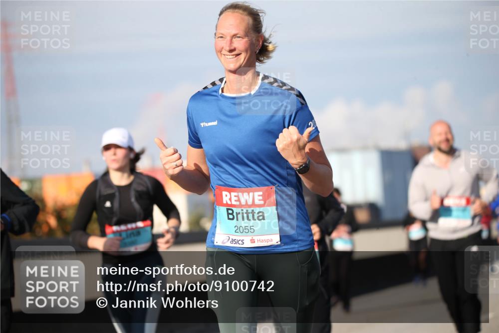 03.10.2025 - Köhlbrandbrückenlauf Jannik Wohlers http://msf.ph/oto/9100742 03.10.2025 10:03:06 Position 3 2055 meine-sportfotos.de