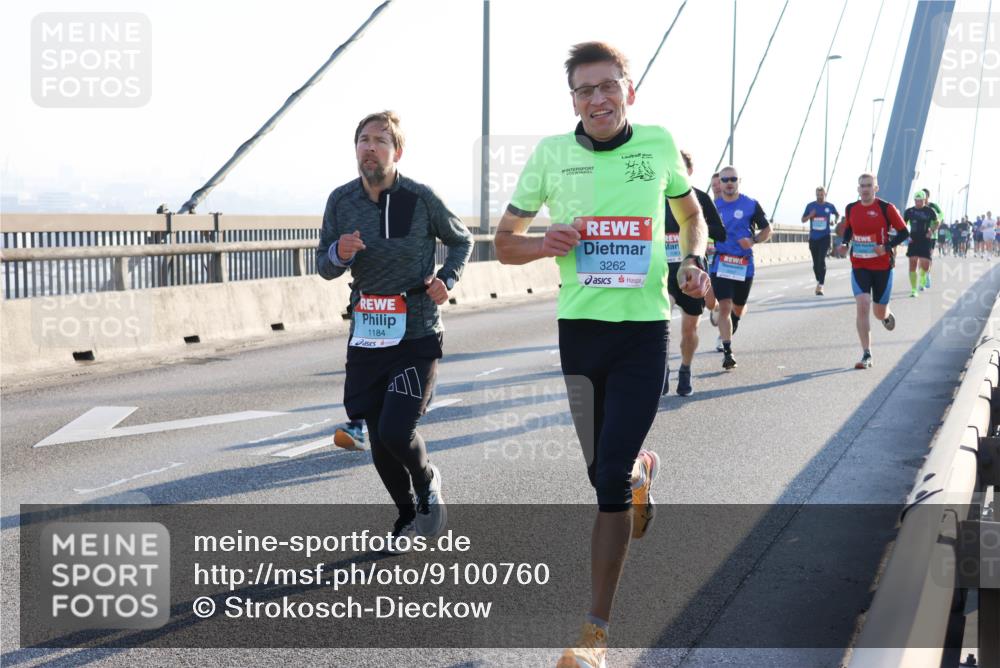 03.10.2025 - Köhlbrandbrückenlauf Strokosch-Dieckow http://msf.ph/oto/9100760 03.10.2025 09:19:54 Position 1 3262, 1184 meine-sportfotos.de