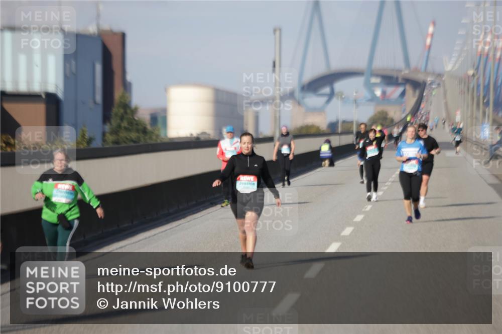 03.10.2025 - Köhlbrandbrückenlauf Jannik Wohlers http://msf.ph/oto/9100777 03.10.2025 10:21:23 Position 3  meine-sportfotos.de
