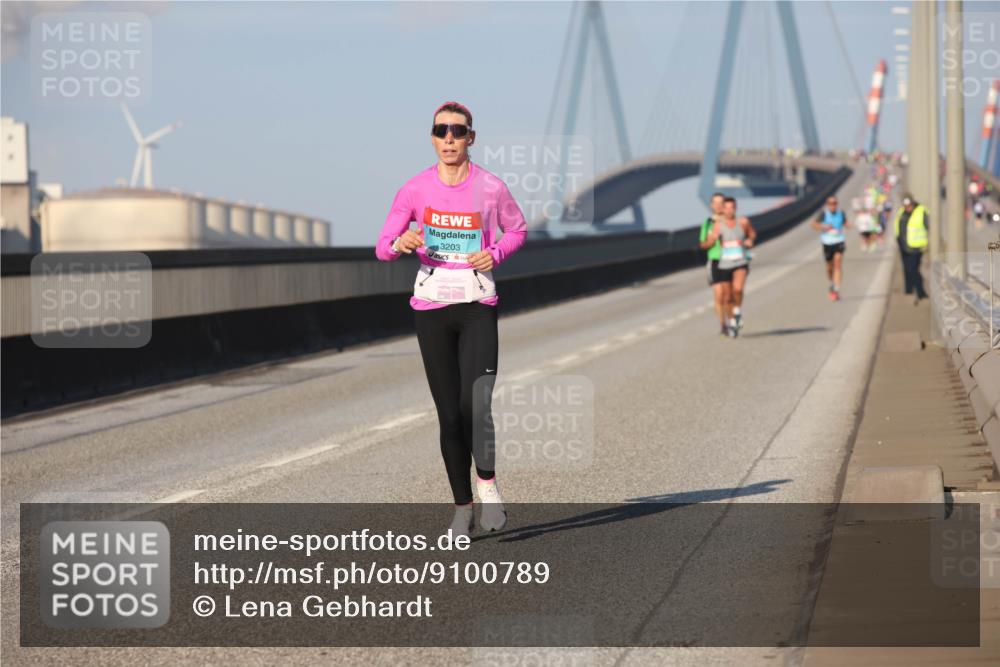 03.10.2025 - Köhlbrandbrückenlauf Lena Gebhardt http://msf.ph/oto/9100789 03.10.2025 09:36:21 Position 2 3203 meine-sportfotos.de