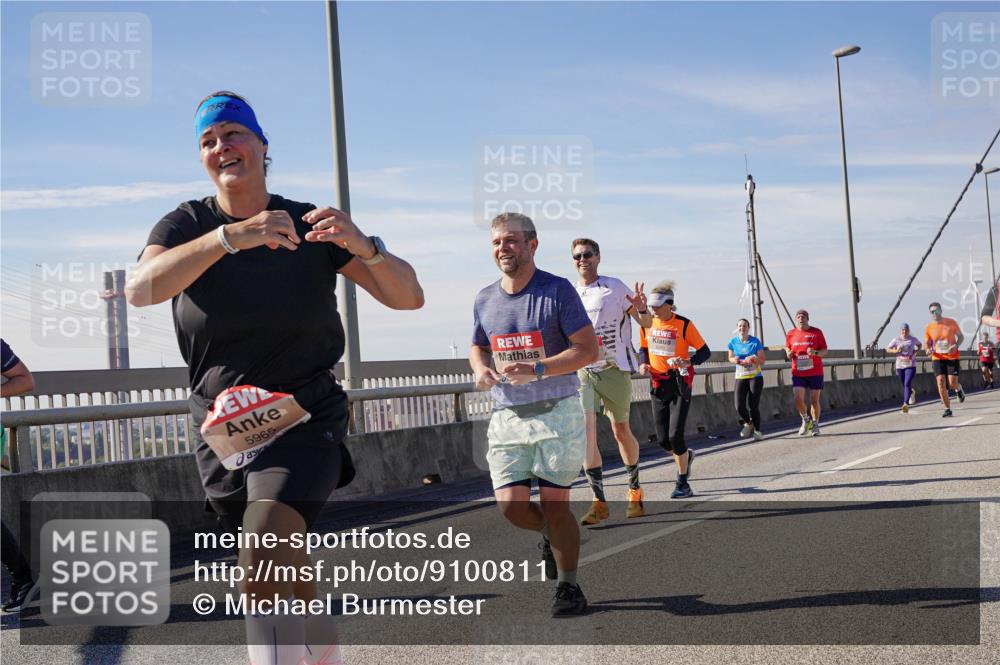03.10.2025 - Köhlbrandbrückenlauf Michael Burmester http://msf.ph/oto/9100811 03.10.2025 12:46:21 Position 2 5965 meine-sportfotos.de