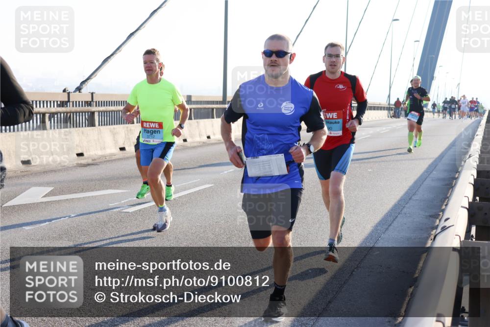 03.10.2025 - Köhlbrandbrückenlauf Strokosch-Dieckow http://msf.ph/oto/9100812 03.10.2025 09:19:56 Position 1 3712, 90 meine-sportfotos.de