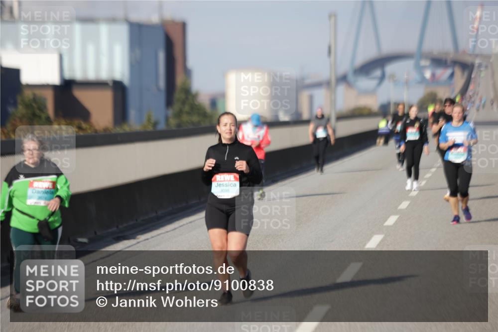 03.10.2025 - Köhlbrandbrückenlauf Jannik Wohlers http://msf.ph/oto/9100838 03.10.2025 10:21:28 Position 3 3098 meine-sportfotos.de