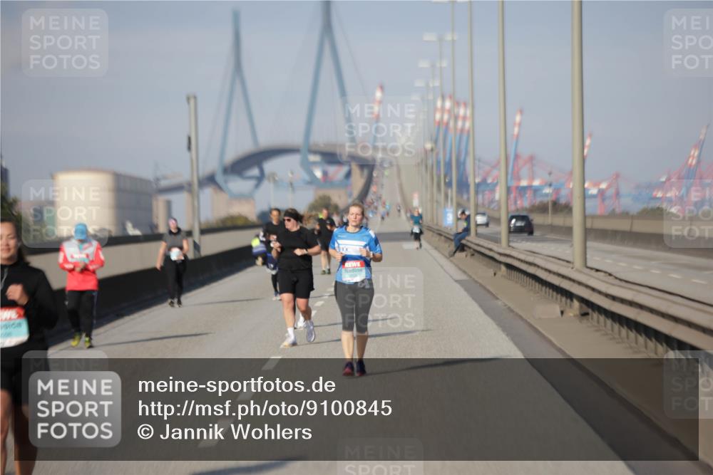 03.10.2025 - Köhlbrandbrückenlauf Jannik Wohlers http://msf.ph/oto/9100845 03.10.2025 10:21:30 Position 3  meine-sportfotos.de