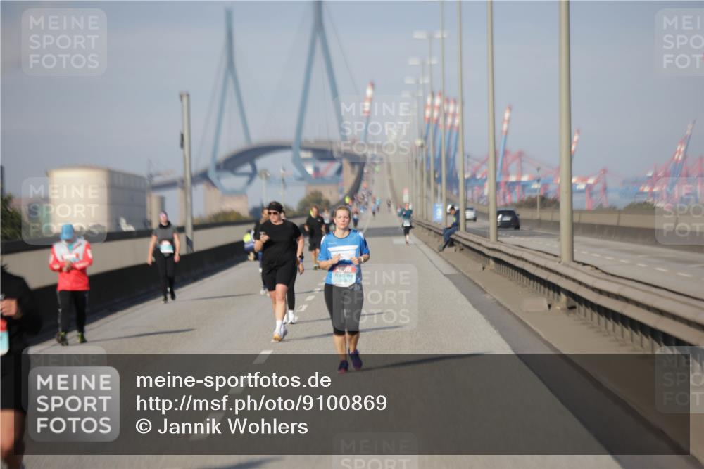 03.10.2025 - Köhlbrandbrückenlauf Jannik Wohlers http://msf.ph/oto/9100869 03.10.2025 10:21:30 Position 3  meine-sportfotos.de