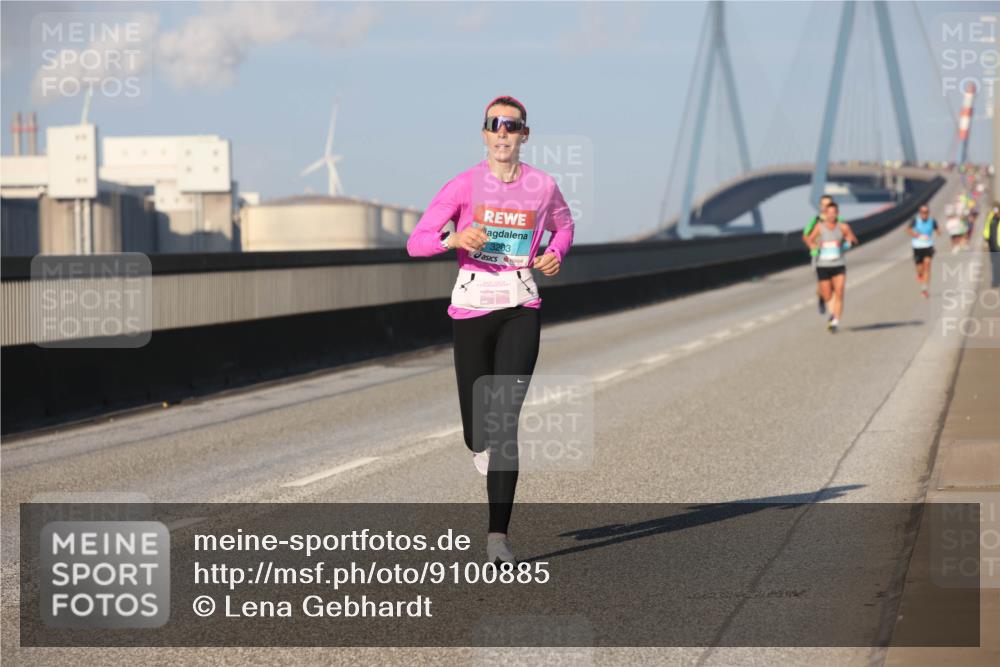 03.10.2025 - Köhlbrandbrückenlauf Lena Gebhardt http://msf.ph/oto/9100885 03.10.2025 09:36:22 Position 2 3203 meine-sportfotos.de