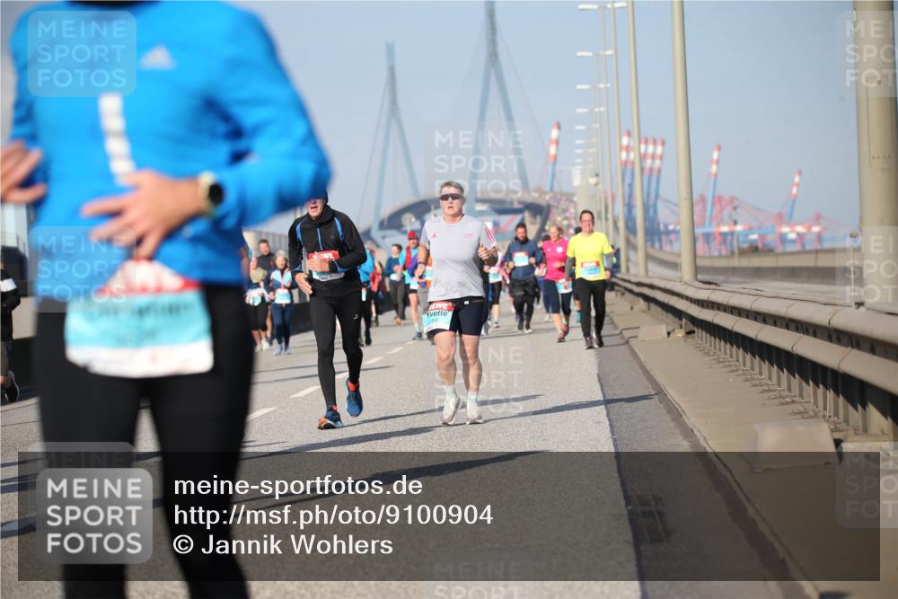 03.10.2025 - Köhlbrandbrückenlauf Jannik Wohlers http://msf.ph/oto/9100904 03.10.2025 10:03:15 Position 3  meine-sportfotos.de